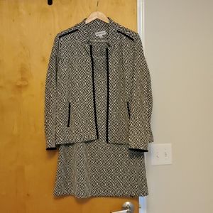 Southern Lady knit suit. Blazer and skirt